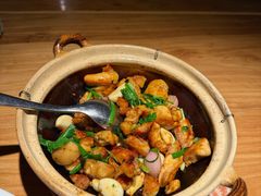 啫啫土鸡煲-荣小馆(杭州大厦店)