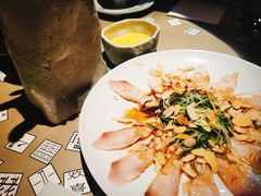 薄切鲜鱼片-穹六人间 people 6(岳阳路店)