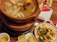 -阿润打边炉·鲜切鸡煲(华漕店)