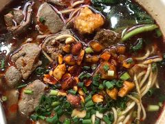 土匪猪肝粉-爆炸头阿姨小四川正宗川味小吃(无任何分店)