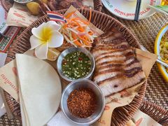 -小小集渔·泰式大排档(太古里香槟店)