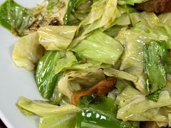 油渣莲花白-荣生萝卜汤饭店