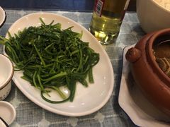 -小厨子私房菜·云南美食店