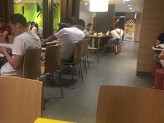 大堂-麦当劳(洪山商场店)