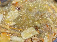-菌之家·专业纯野生菌火锅·特色炒菌