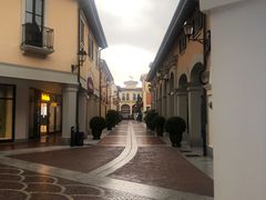 -佛罗伦萨小镇广佛名品奥特莱斯(疏港路店)