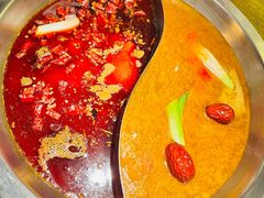 -山城棒棒军手作火锅·天花板手撕水牛鲜毛肚(北京店)