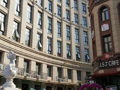 -鲁邦国际风情街(麦世达韩国精品百货店)