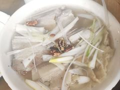 白肉罩火烧-金卯白肉罩火烧