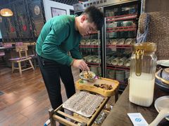 -滇釜火锅·能喝汤的火锅(车公庄店)