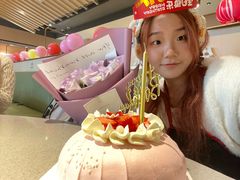 -海底捞火锅(新松江路生日主题店)
