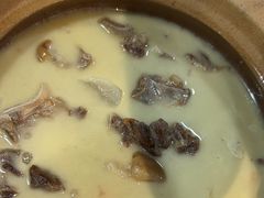 -明本湛江鸡•海鲜小厨(陈家祠店)