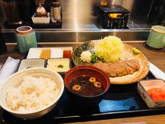 -牛かつもと村(原宿店)