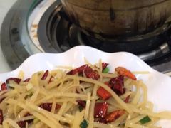 -渝君重庆火锅(嘉宾路店)
