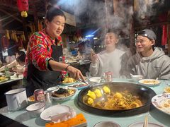 -鱼窝棚柴火铁锅炖(富山屯店)