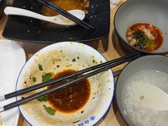 -李与白包子铺(桐梓林店)