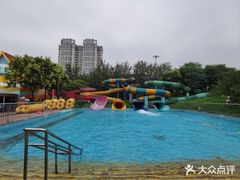 -欢乐水魔方水世界