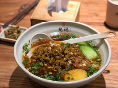 原汤牛肉米粉-湘人龙记老长沙米粉(鸟巢店)