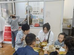 -正宗李家土鸡米线店