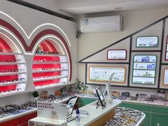 -美空眼镜·星趣控·新乐学·控优点合作店(周浦万达店)