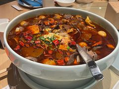 -渝信川菜 · 川味家常菜(财富购物中心店)