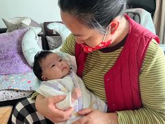 -秋歌护理·月嫂·育儿嫂(浦东医院店)