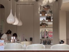 -VERIE BAKEHOUSE
