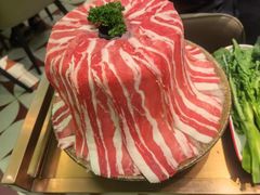 -洪氏嗨捞·广东猪肚鸡·椰子鸡火锅(西咸万象城店)