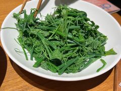 清炒丝瓜尖-一坐一忘云南菜(北京skp店)
