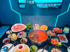 -唯爱KTV聚会餐厅(仙林东城汇店)