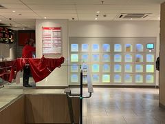 大堂-麦当劳(静安寺店)