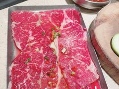 -蚂蚁洞·烤肉大营地(上海静安大悦城店)