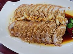 拍蒜猪元蹄-龙禧渔村酒楼