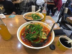 -螺小胖柳州螺蛳粉(钟楼总店)