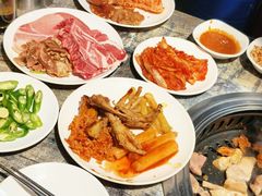 -33韩式自助烧烤(环城南路店)