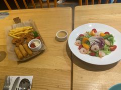 -菲滋意式餐厅(金华银泰城店)