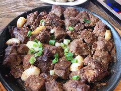 炉火盘烤梅肉-鲜小岛·铜锅涮肉