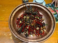 思茅小炒乌鸡-老滇山寨•云南特色菜•地方菜•民族风情歌舞表演(金碧店)