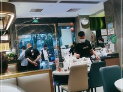 -香港新发烧腊茶餐厅(水围店)