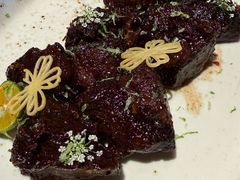 当家脆皮烧汁小牛肉-卯时·龙光雅宴·精致锡帮菜(惠山古镇店)