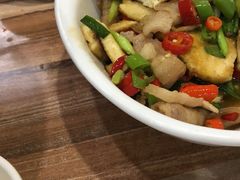 -三湘四水正宗湘菜(君峰路店)