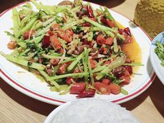-自贡盐帮菜·玩辣餐厅(樱花园西街店)