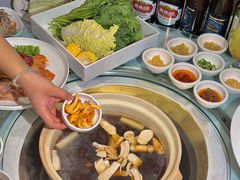 -天宜隆蘑菇宴火锅(石景山旗舰店)