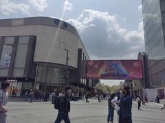 -杭州湖滨银泰in77