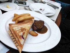 -食间牛排(湖西路店)