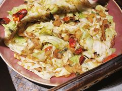 手撕包菜-吃饭皇帝大土家民族菜(正大广场店)