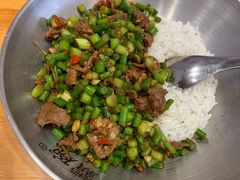 孜然牛肉盖码饭-霸碗盖码饭(长沙星沙吾悦店)