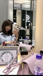 -HAIR CORNER