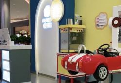 -爆米花儿童美发乐园