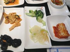 -青松馆韩国料理(香港中路佳世客店)